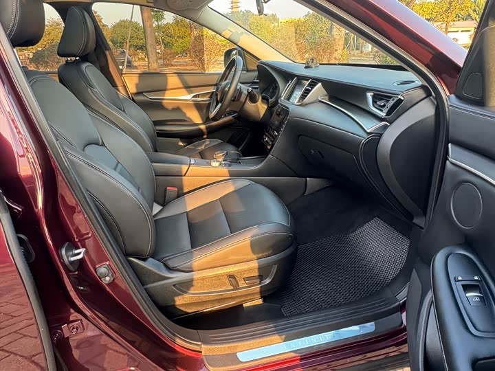 Infiniti QX50 2020 2020款 2.0T 两驱菁英版