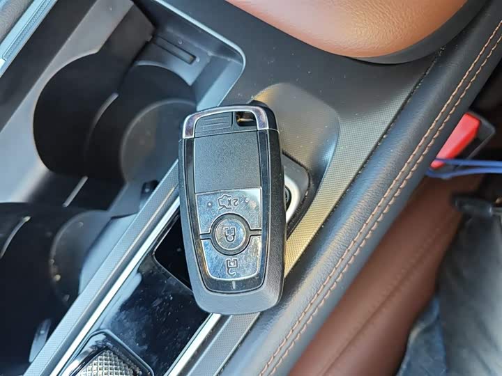 Lincoln Z (Zephyr) 2024 2024款 2.0T 两驱尊逸混动版