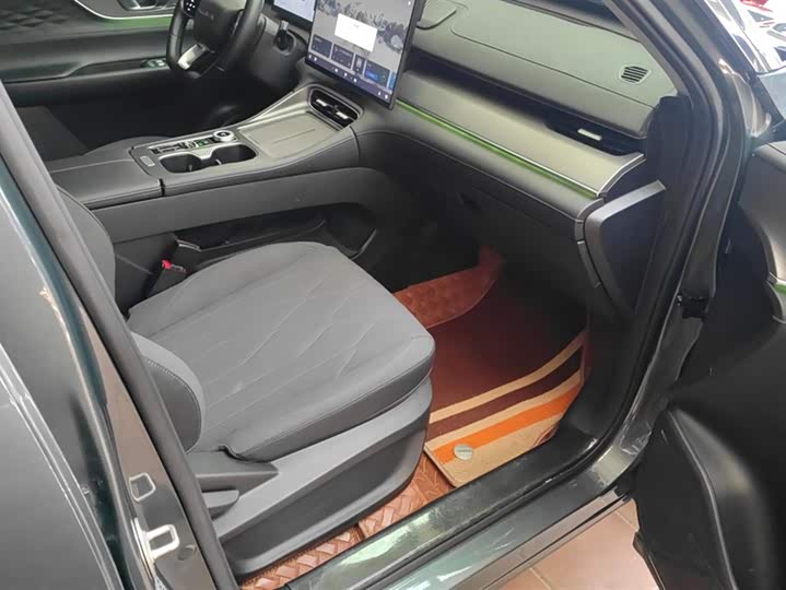 Chery Fulwin T8 2025 2025款 1.5T 130km 豪华版 5座