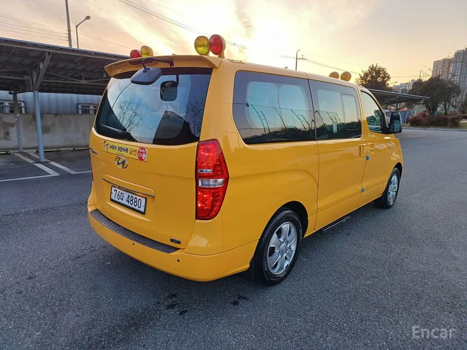 Hyundai Starex 2017 School Bus LPi