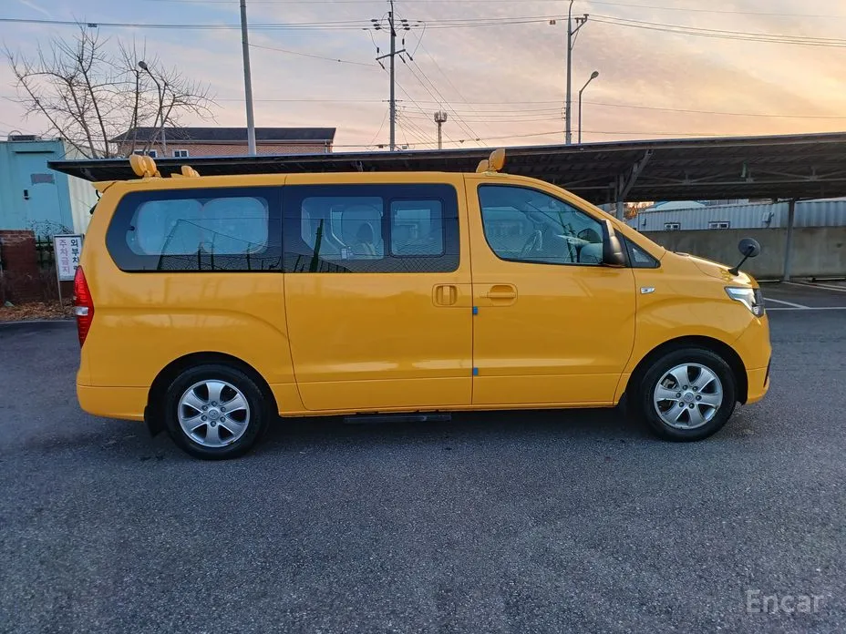 Hyundai Starex 2017 School Bus LPi