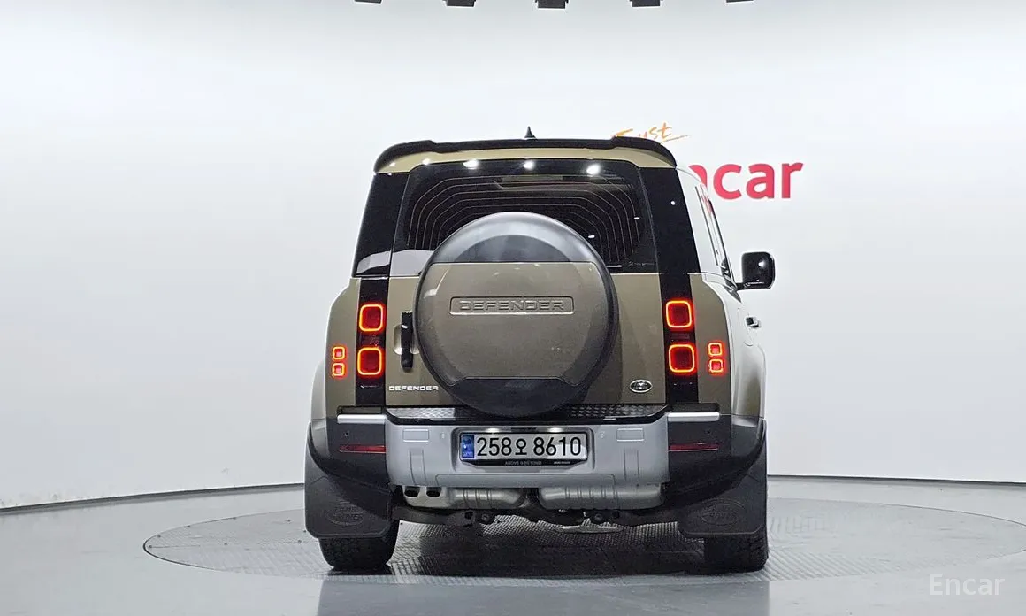 Land Rover Defender 2020 110 D250 SE