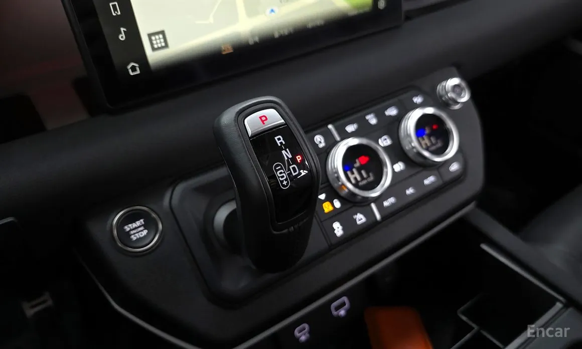 Land Rover Defender 2020 110 D250 SE