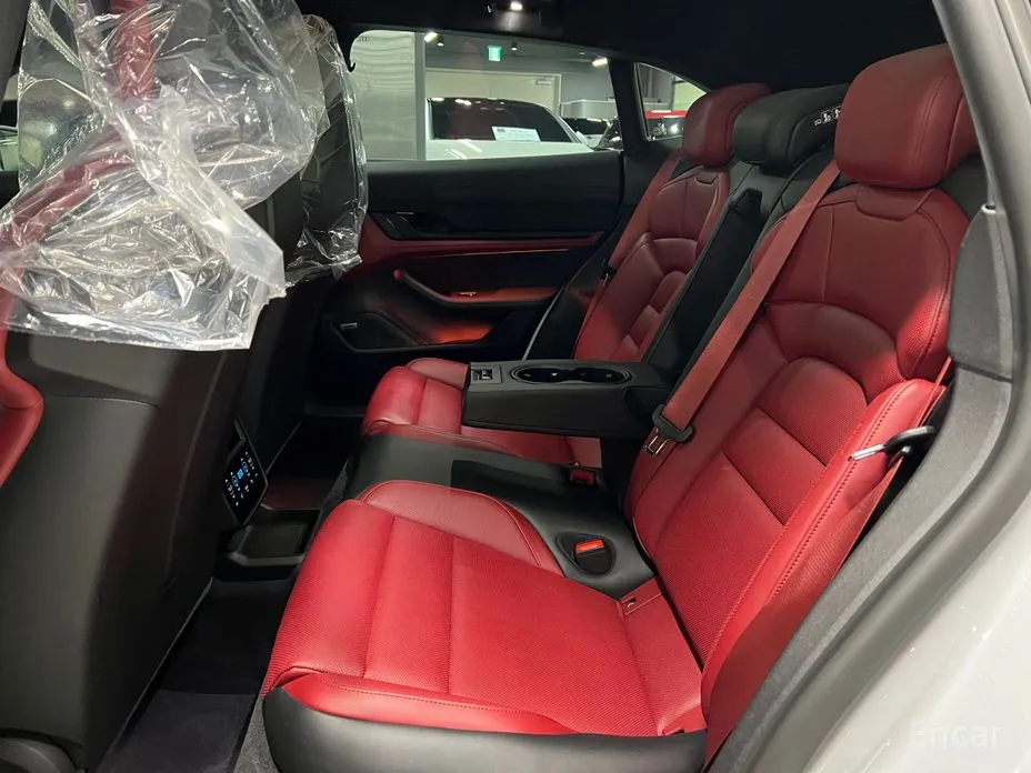 Porsche Taycan 2020 4S Cross Turismo