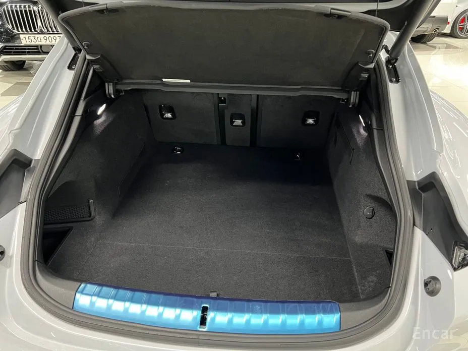 Porsche Taycan 2020 4S Cross Turismo