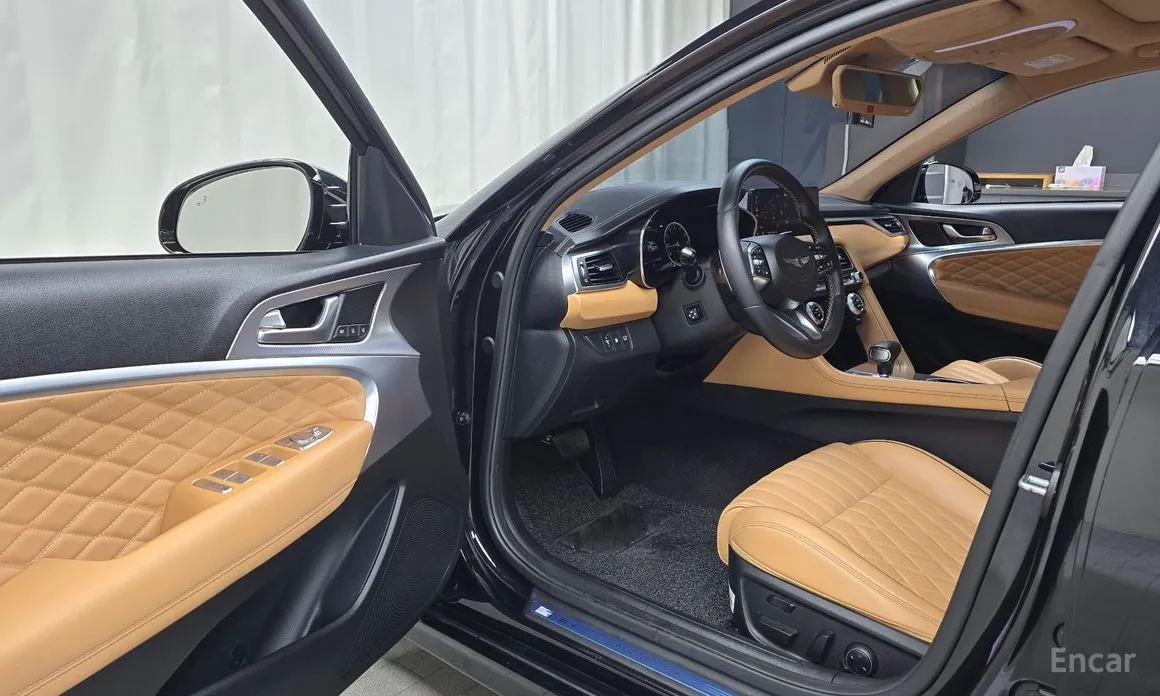 Genesis G70 2022 Gasoline 2.0T 4WD