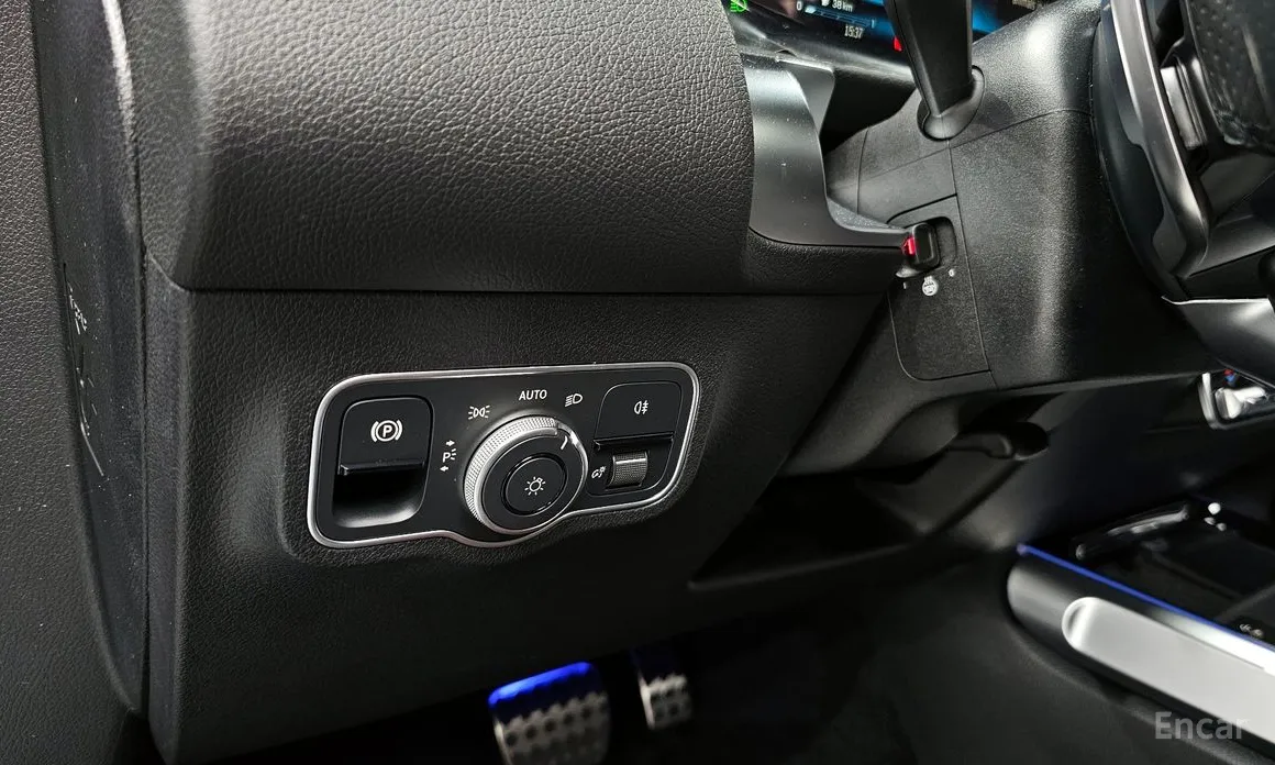 Mercedes-Benz GLB-Class 2020 AMG GLB35 4MATIC