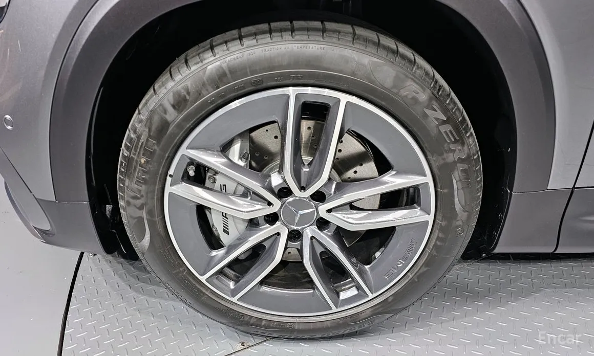 Mercedes-Benz GLB-Class 2020 AMG GLB35 4MATIC