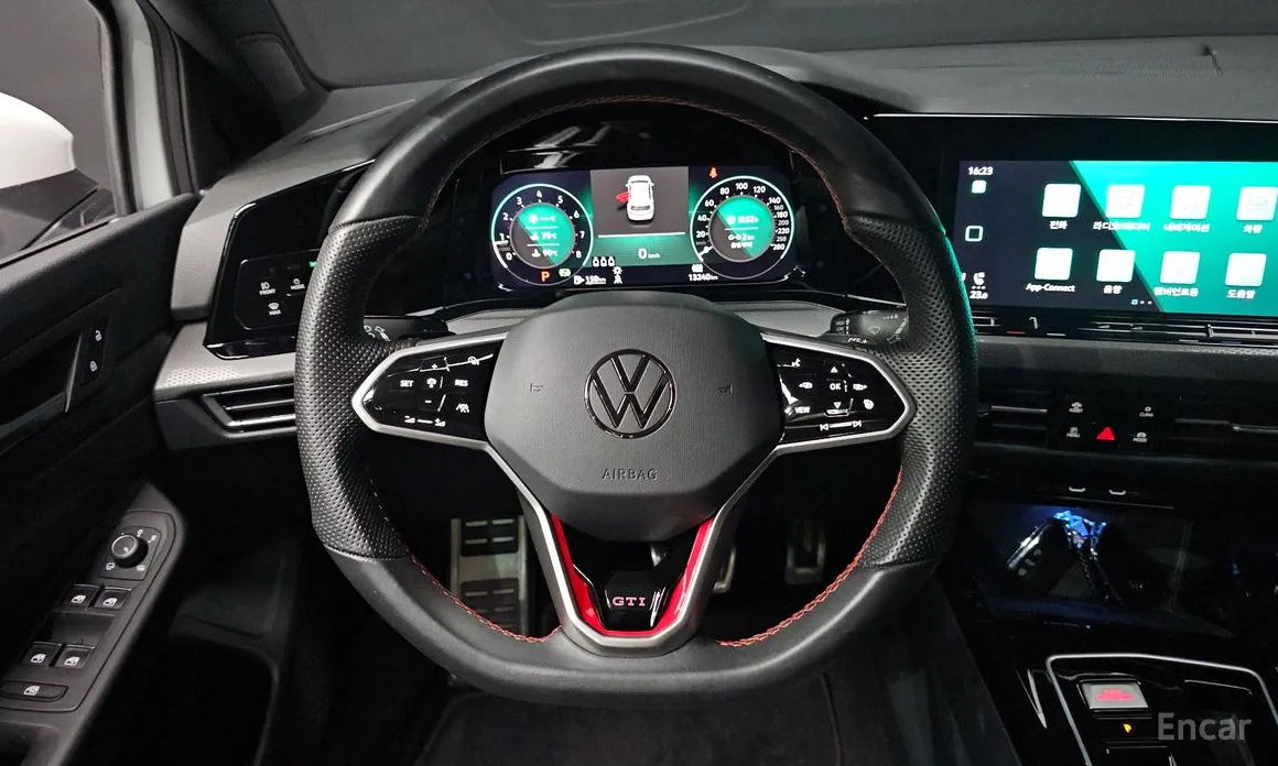 Volkswagen Golf 2022 2.0 GTI