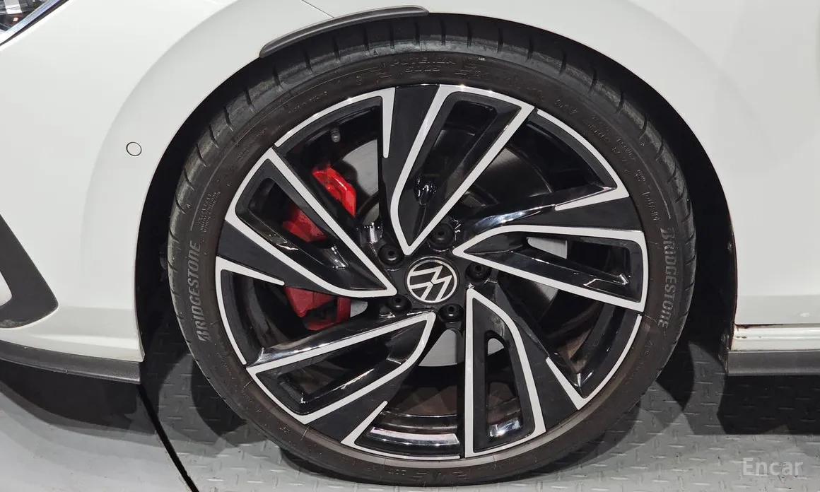 Volkswagen Golf 2022 2.0 GTI