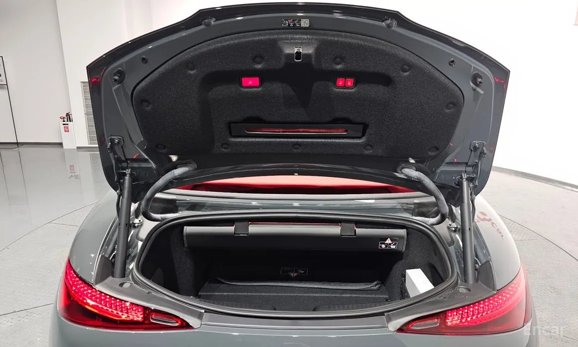 Mercedes-Benz SL-Class 2023 AMG SL63 4MATIC+ Manufaktur