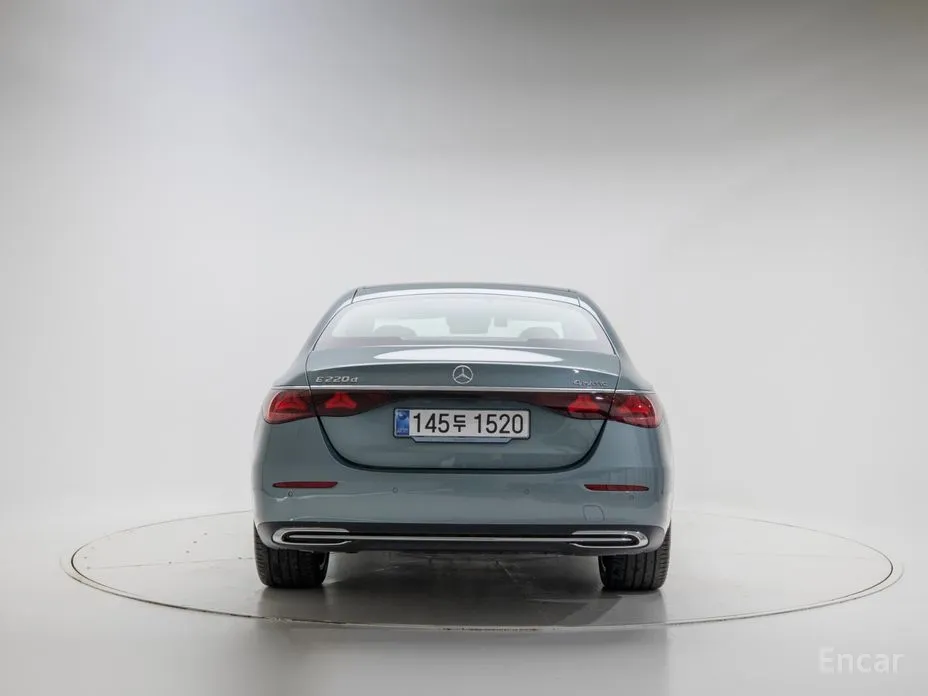 Mercedes-Benz E-Class 2024 E220d 4MATIC Exclusive