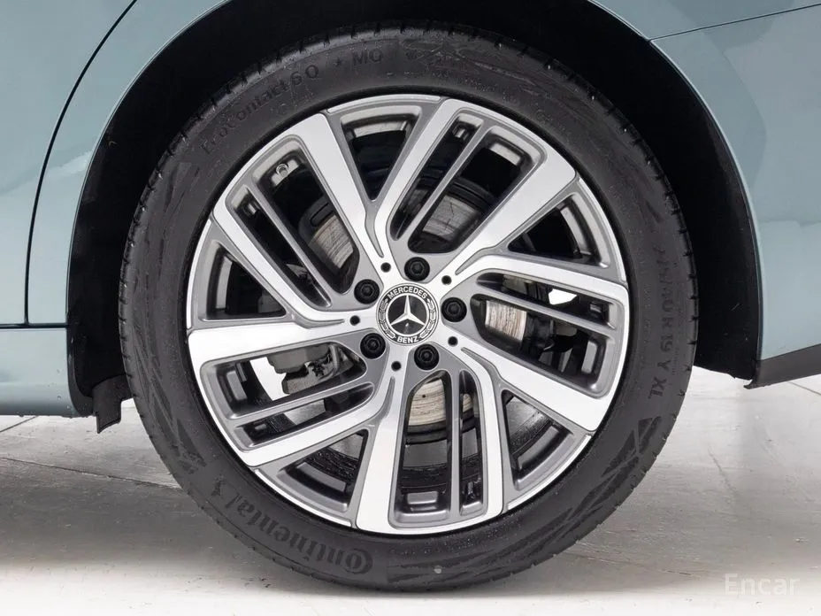 Mercedes-Benz E-Class 2024 E220d 4MATIC Exclusive