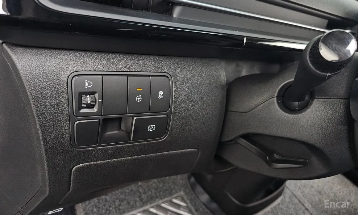 Hyundai Staria 2021 L3.5 Lounge 9-Seater