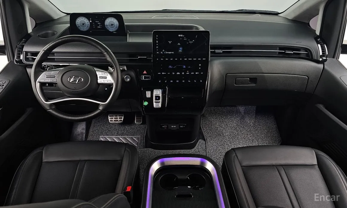 Hyundai Staria 2021 L3.5 Lounge 9-Seater