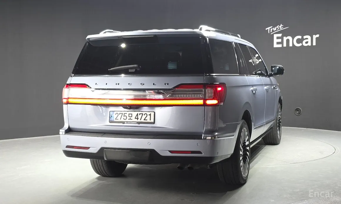 Lincoln Navigator 2018 3.5L Black Label