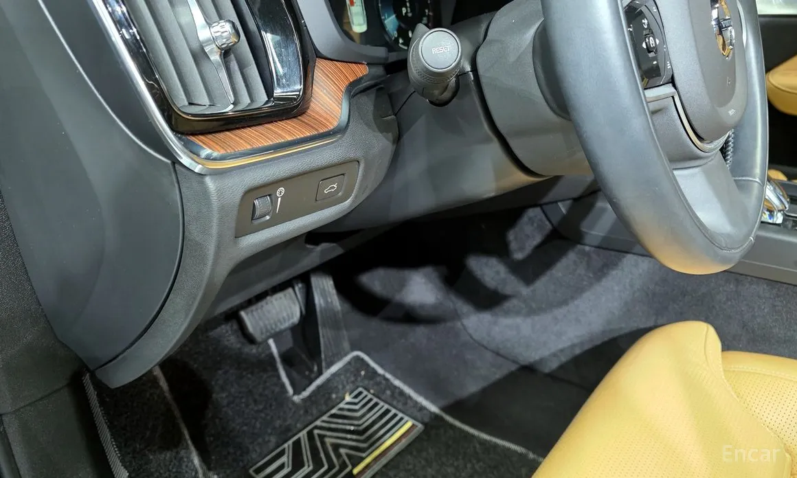 Volvo S60 2019 B5 Inscription