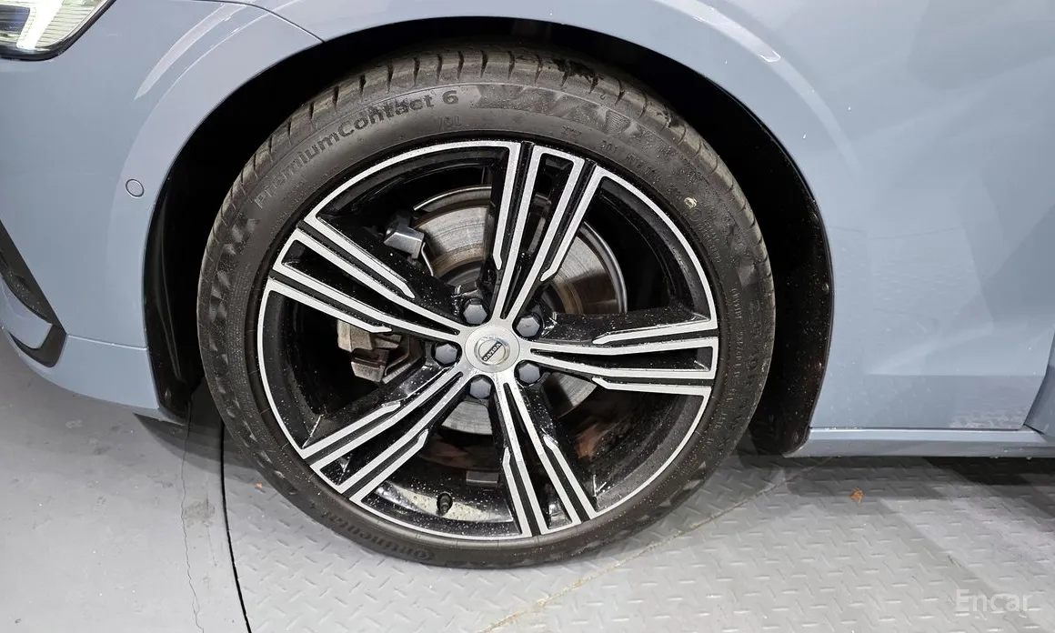 Volvo S60 2019 B5 Inscription