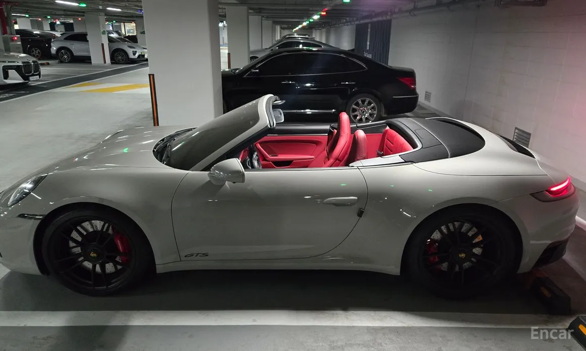 Porsche 911 2019 Carrera GTS Cabriolet