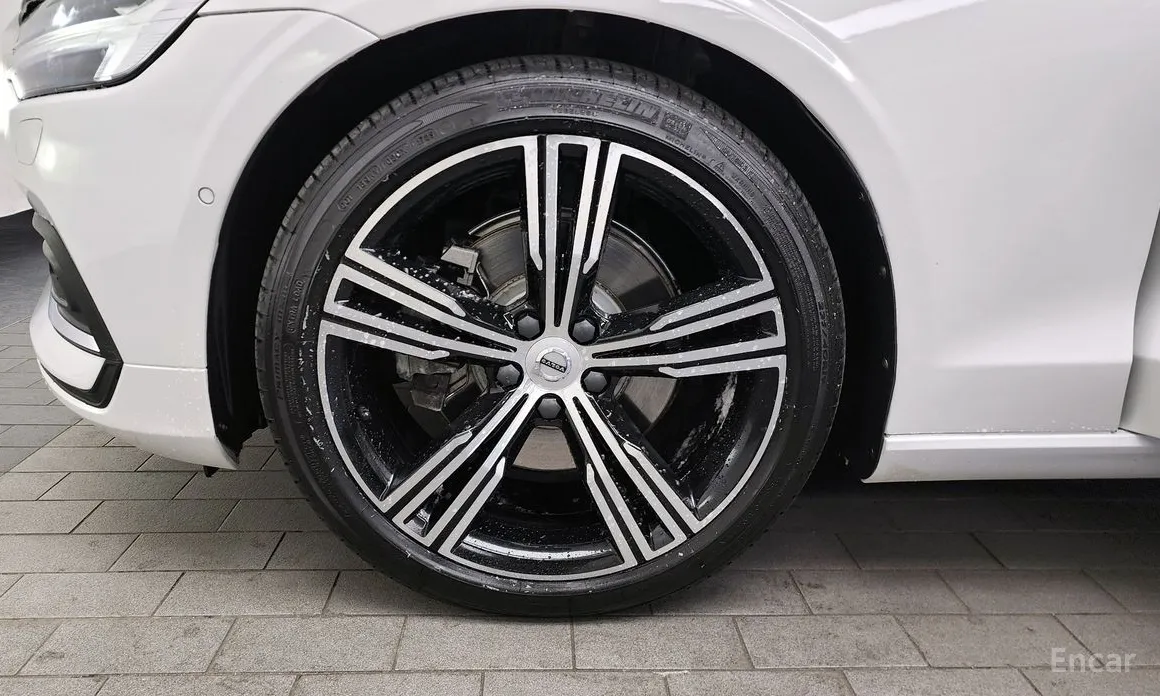 Volvo S60 2019 B5 Inscription