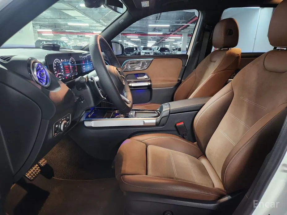 Mercedes-Benz GLB-Class 2020 AMG GLB35 4MATIC