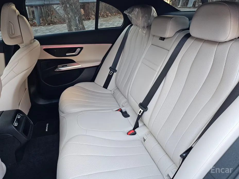 Mercedes-Benz E-Class 2024 E200 Avantgarde Limited