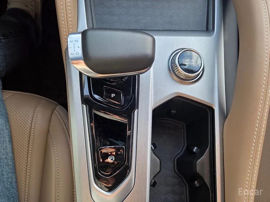 Renault Grand Koleos 2024 1.5 E-TECH Iconic 2WD