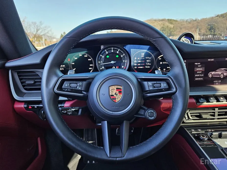 Porsche 911 2019 Carrera 4