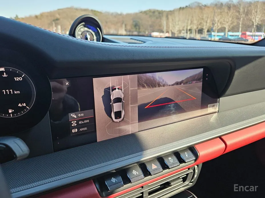 Porsche 911 2019 Carrera 4