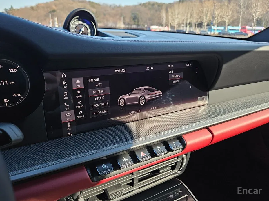 Porsche 911 2019 Carrera 4