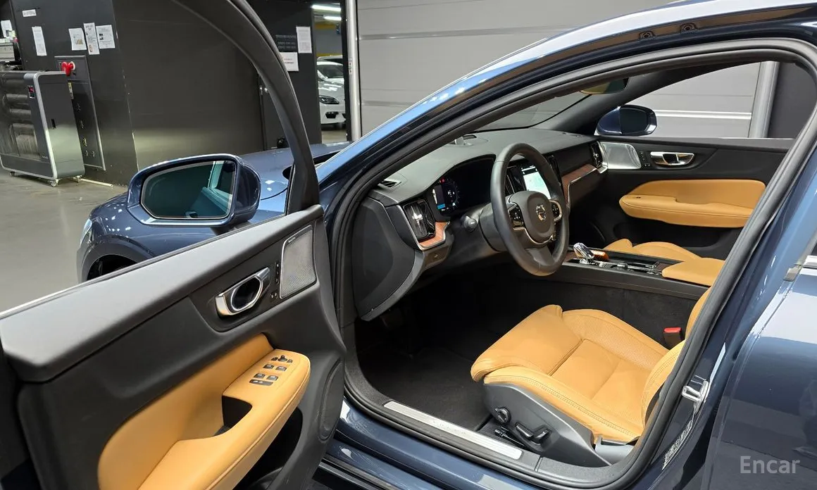 Volvo S60 2019 B5 Ultimate Bright