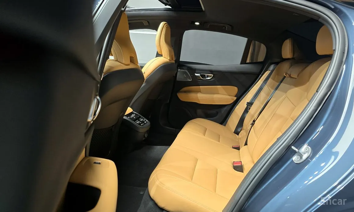 Volvo S60 2019 B5 Ultimate Bright