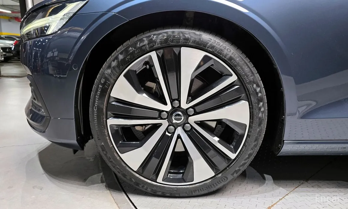 Volvo S60 2019 B5 Ultimate Bright