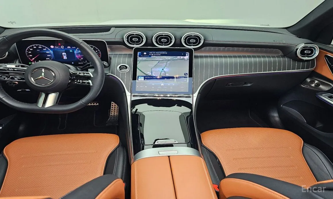 Mercedes-Benz GLC-Class 2023 GLC300 4MATIC AMG Line