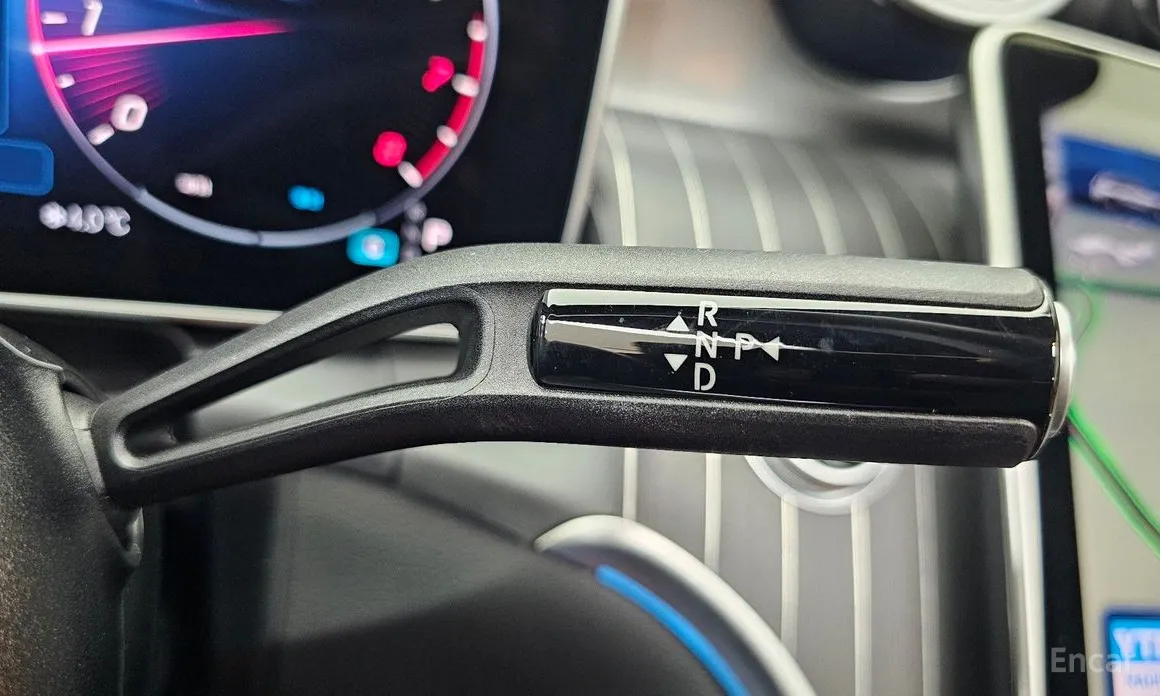 Mercedes-Benz GLC-Class 2023 GLC300 4MATIC AMG Line