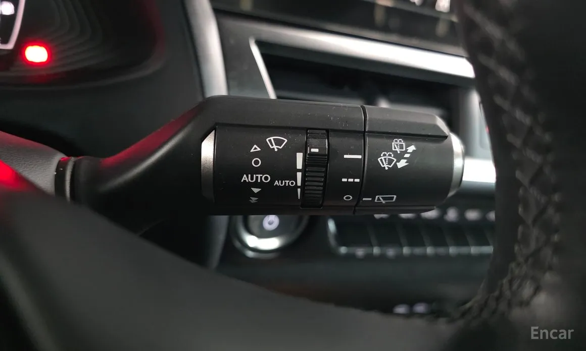 Lexus UX 2019 2.0 2WD