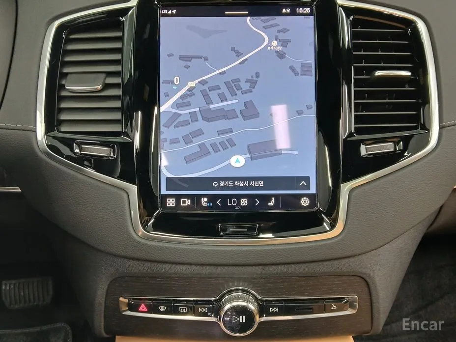 Volvo XC90 2016 B6 Ultra Bright