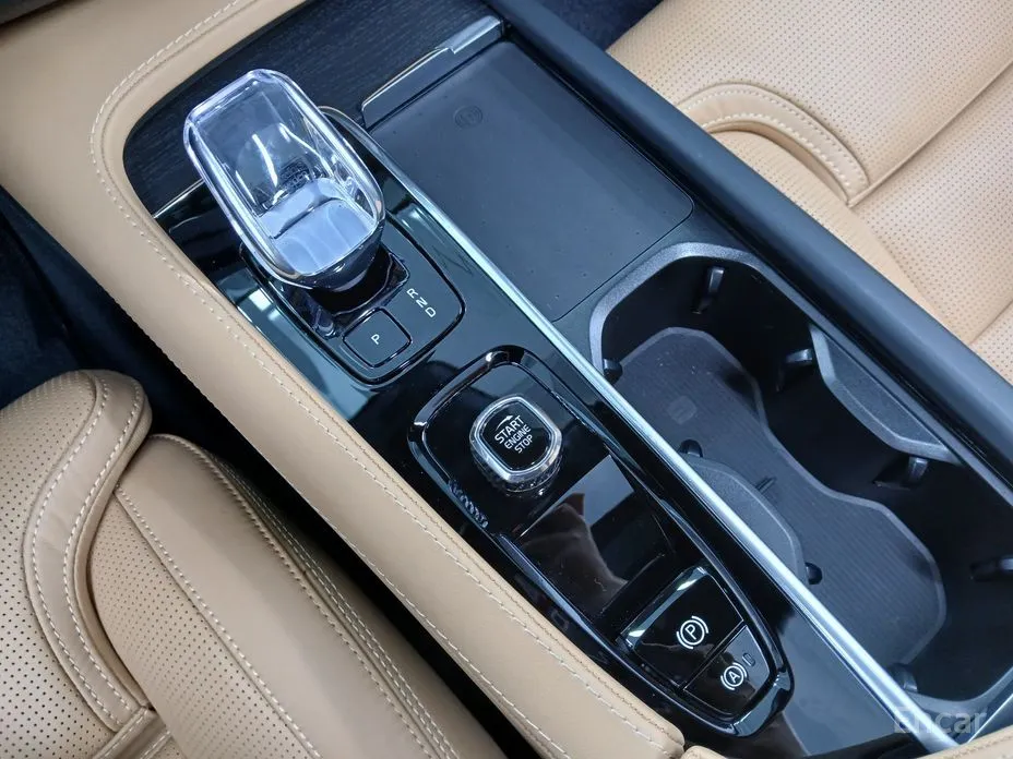 Volvo XC90 2016 B6 Ultra Bright