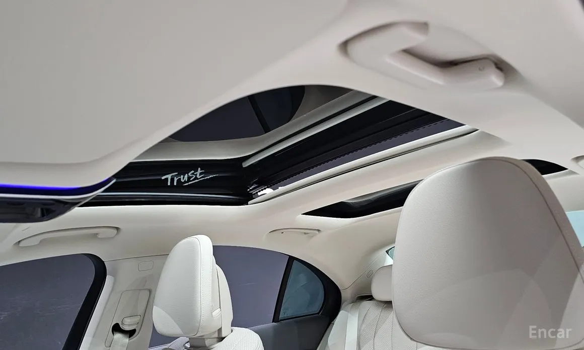 Mercedes-Benz E-Class 2024 E220d 4MATIC Exclusive