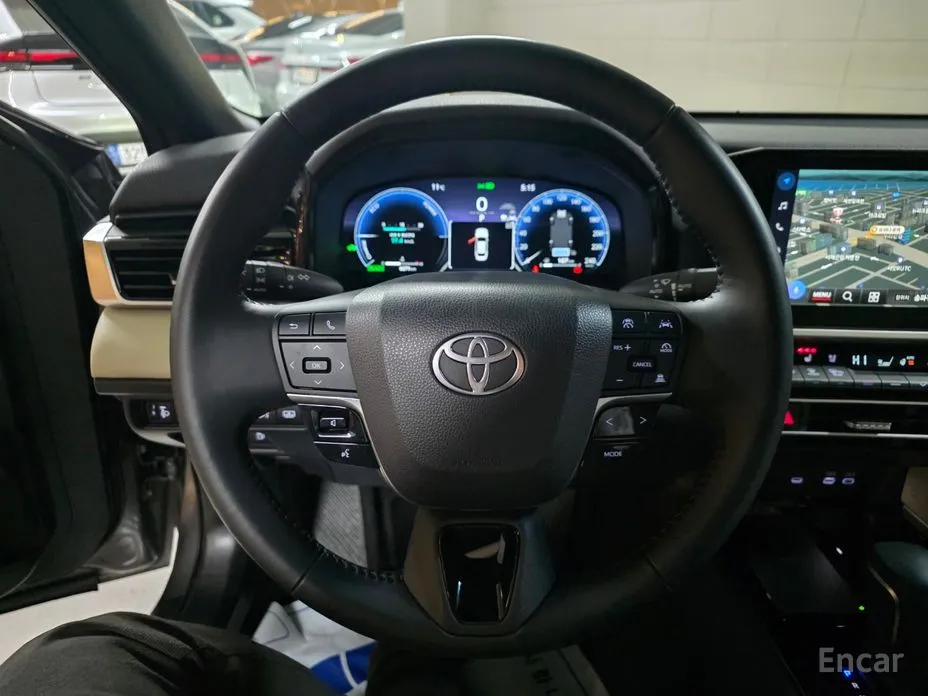 Toyota Camry 2024 2.5 XLE Hybrid