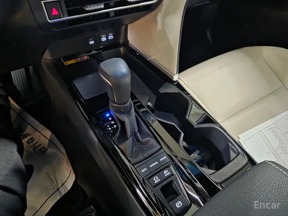 Toyota Camry 2024 2.5 XLE Hybrid