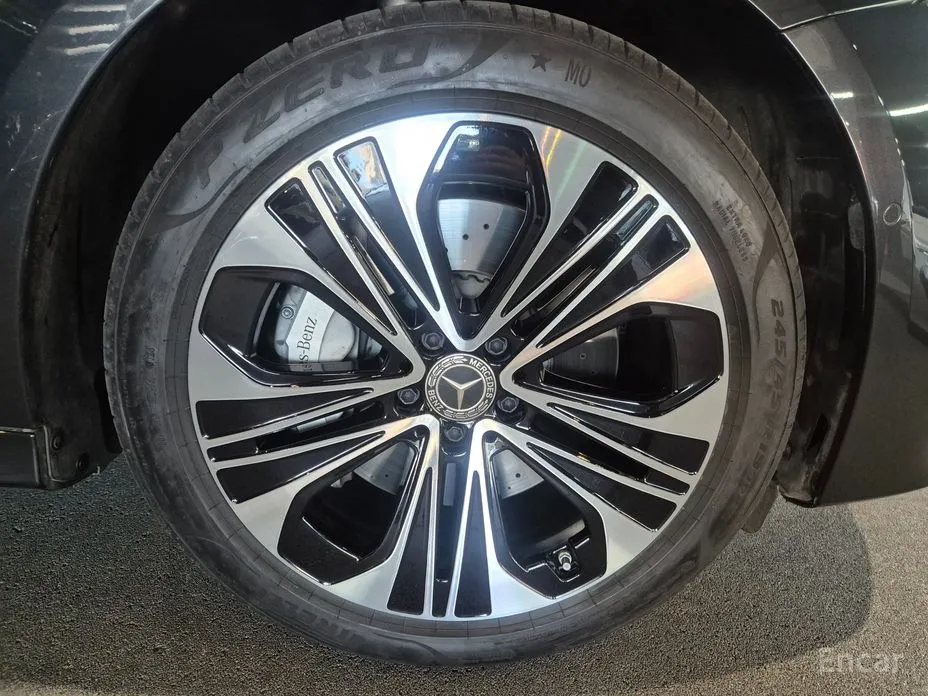 Mercedes-Benz E-Class 2024 E350e 4MATIC