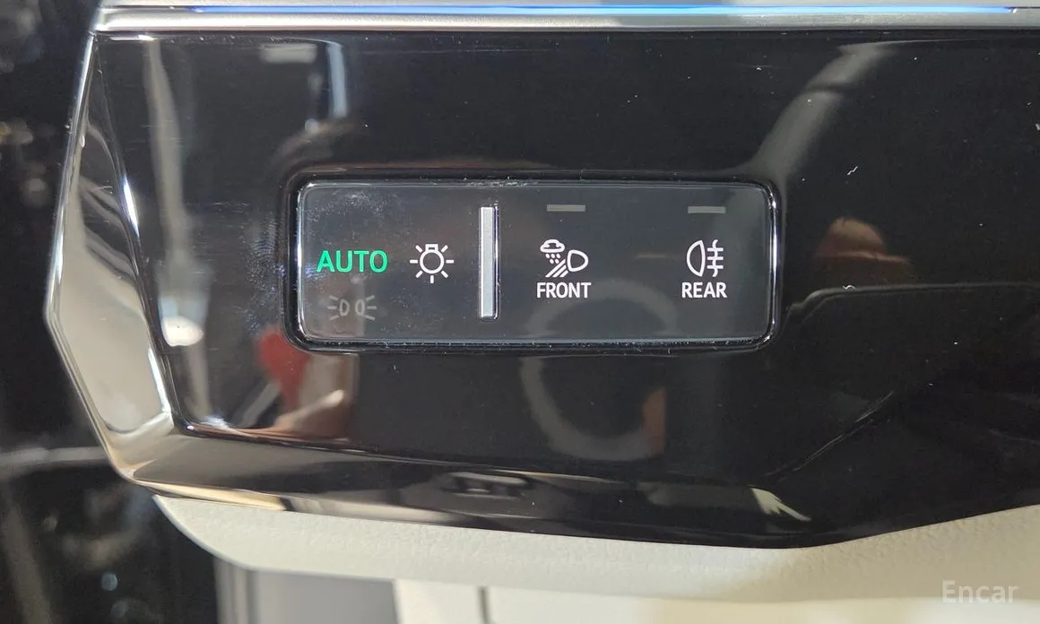 Audi Q8 e-tron 2024 55 Quattro Premium