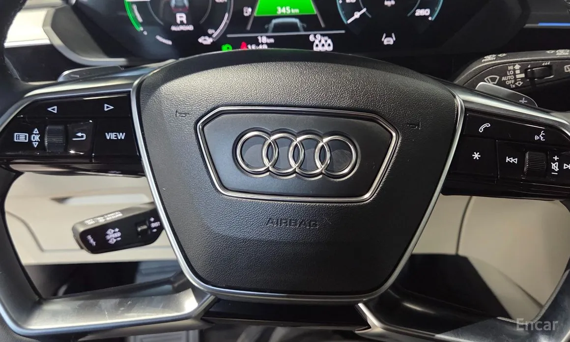 Audi Q8 e-tron 2024 55 Quattro Premium