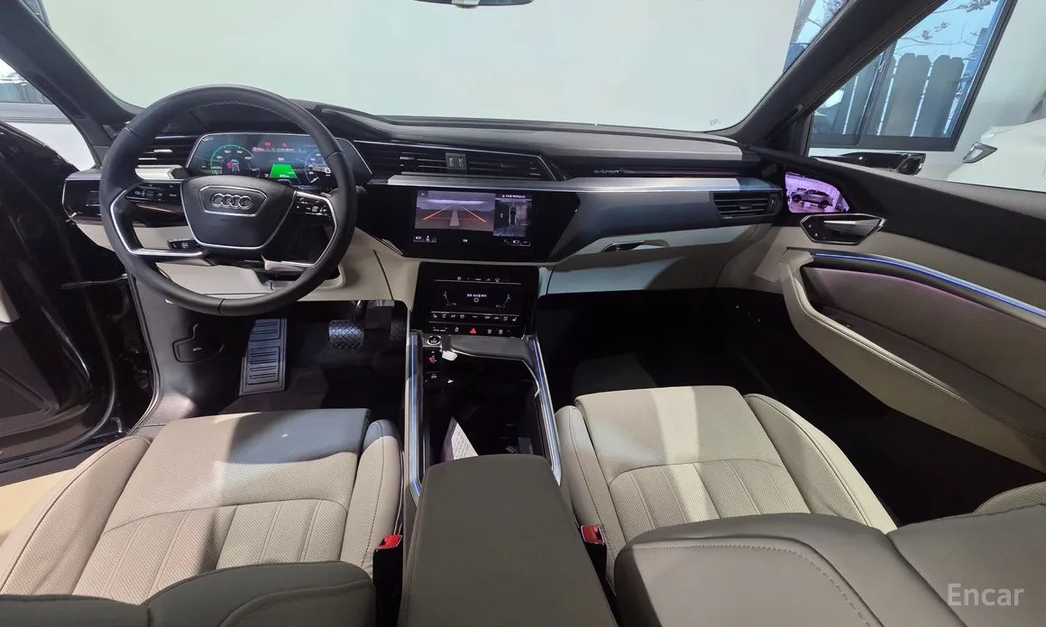 Audi Q8 e-tron 2024 55 Quattro Premium