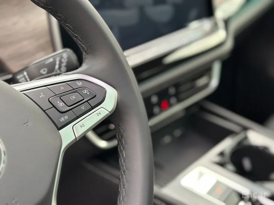 Volkswagen Atlas 2017 2.0 TSI R-LINE 7-Seater