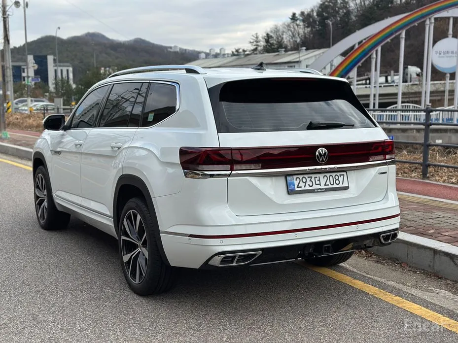 Volkswagen Atlas 2017 2.0 TSI R-LINE 7-Seater