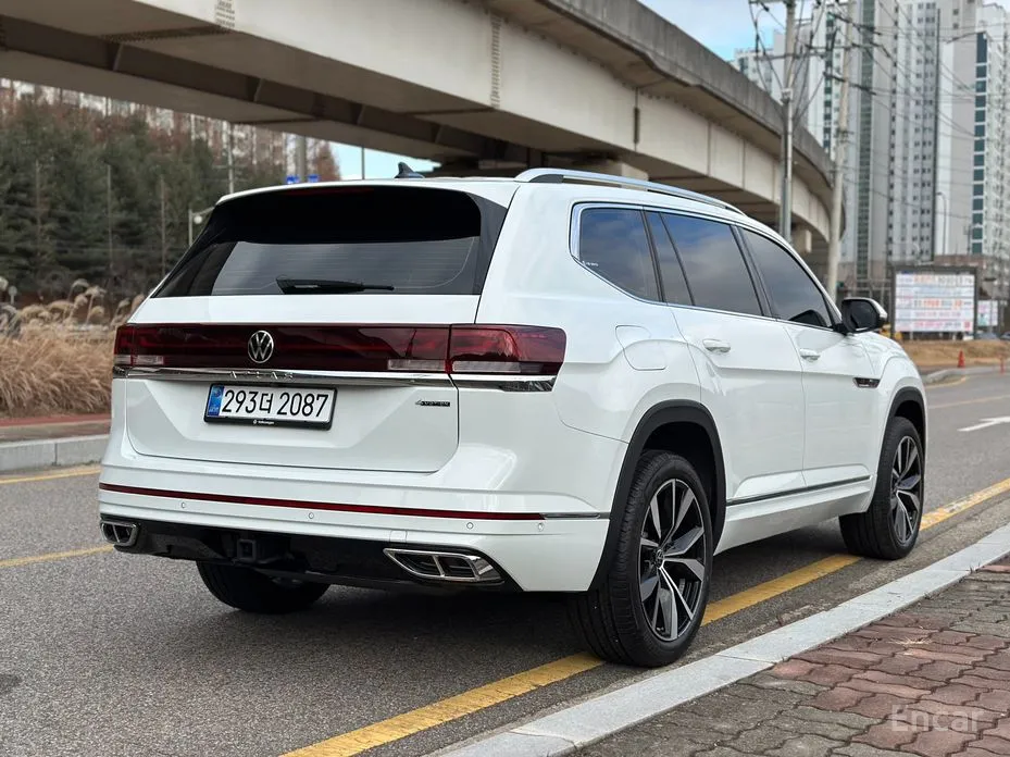 Volkswagen Atlas 2017 2.0 TSI R-LINE 7-Seater