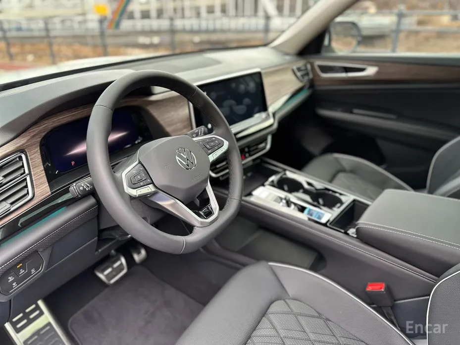 Volkswagen Atlas 2017 2.0 TSI R-LINE 7-Seater