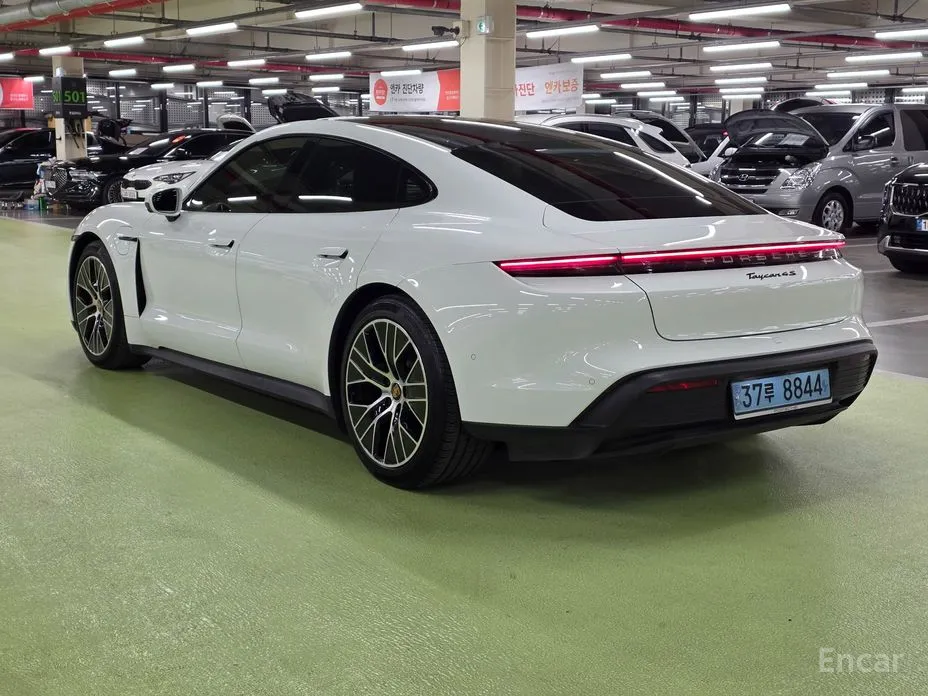 Porsche Taycan 2020 4S